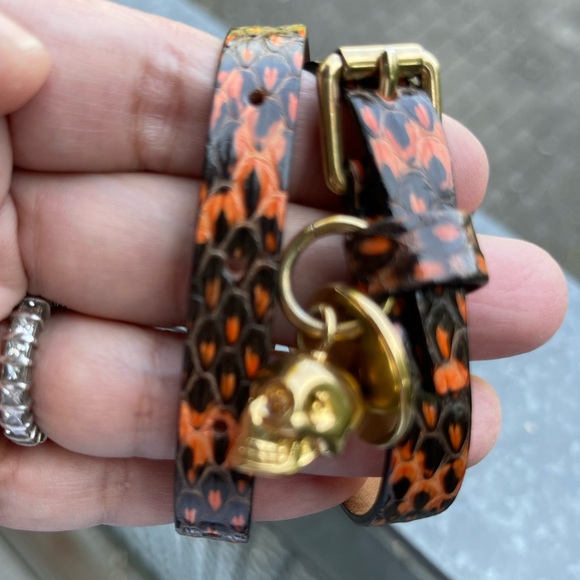 MOVING SALE: ALEXANDER MCQUEEN SKULL LEATHER DOUBLE WRAP BRACELET💀🧡 - Picture 11 of 16